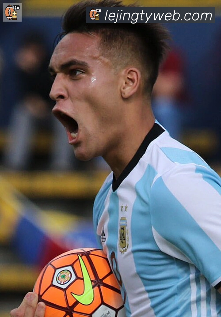 劳塔罗·马丁内斯